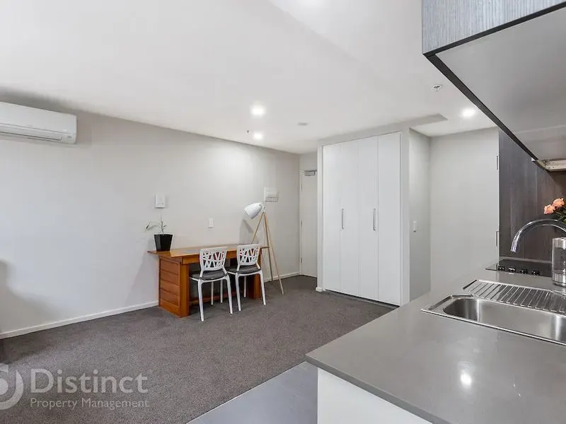 179/325 Anketell Street, Greenway, photo 4