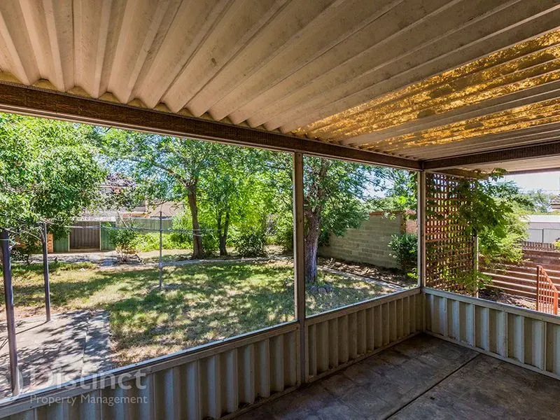 12 Shumack Street, Weetangera, photo 7