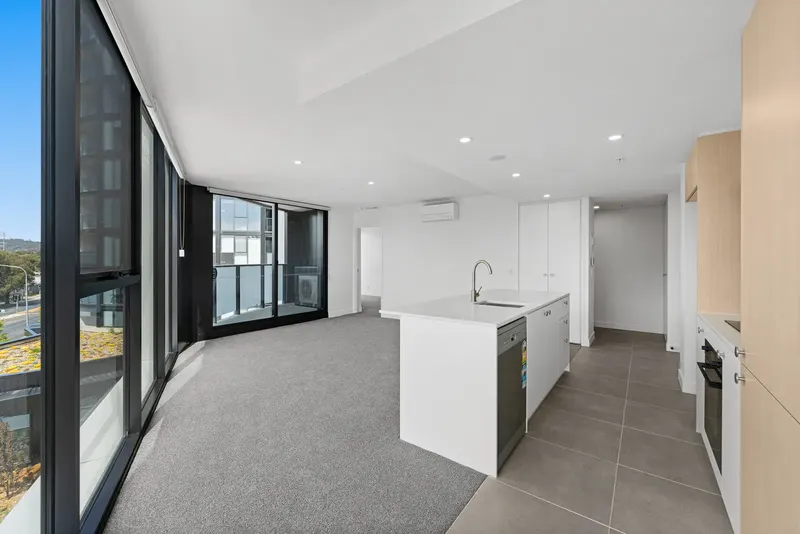 212/220 Melrose Drive, Phillip, photo 3