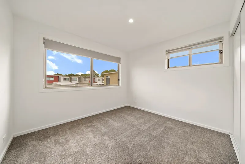 18/167 Mortimer Lewis Drive, Greenway, photo 13