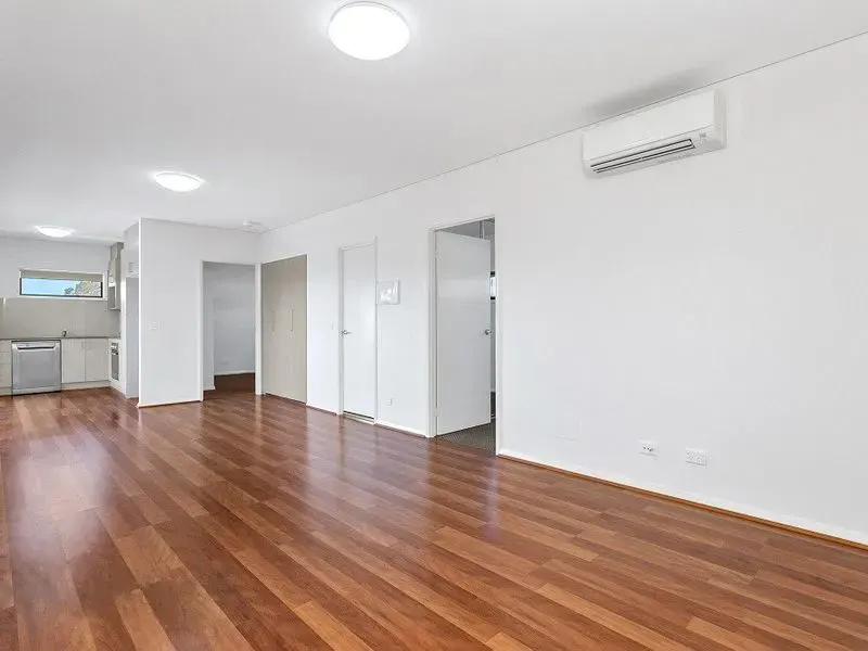 1/70 Nullarbor Avenue, Harrison, photo 3
