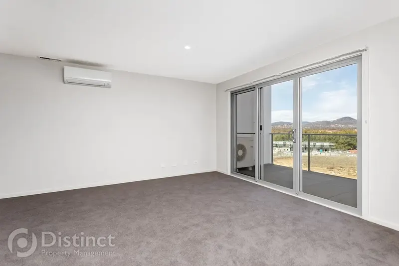 137/35 Oakden Street, Greenway, photo 5