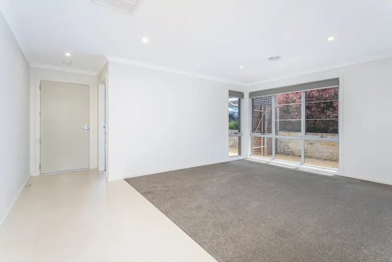 12 Victoria Owen Circuit, Casey, photo 7