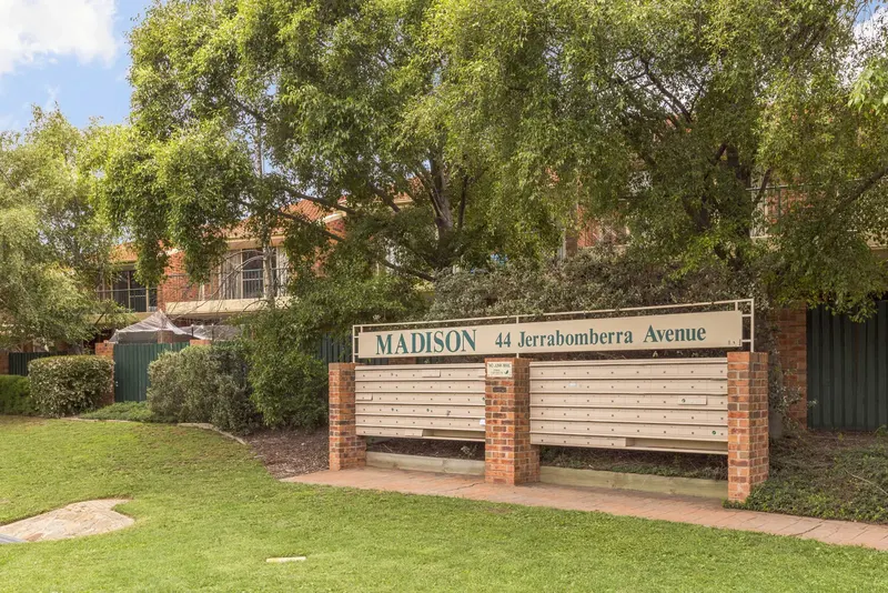 24/44 Jerrabomberra Avenue, Narrabundah, photo 23