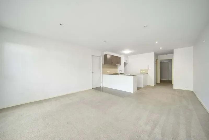 27/39 Jerrabomberra Avenue, Narrabundah, photo 4