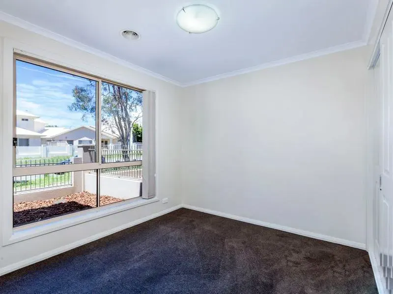 55 Frances Burke Street, Gungahlin, photo 6