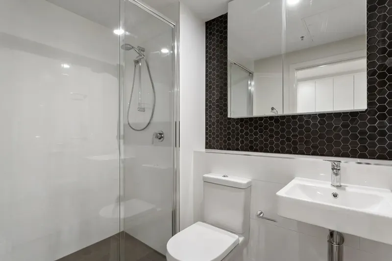 195/325 Anketell Street, Greenway, photo 9