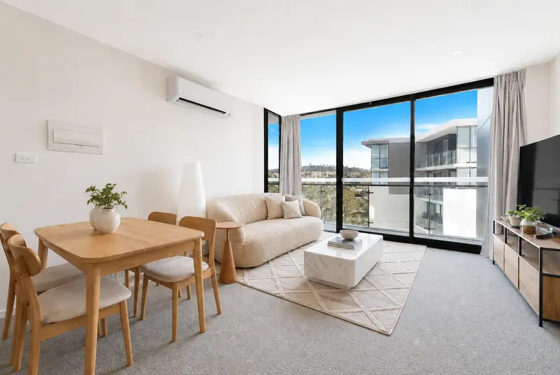 193/7 Irving Street, Phillip