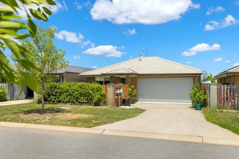 7 Gubbity Street, Ngunnawal, photo 2