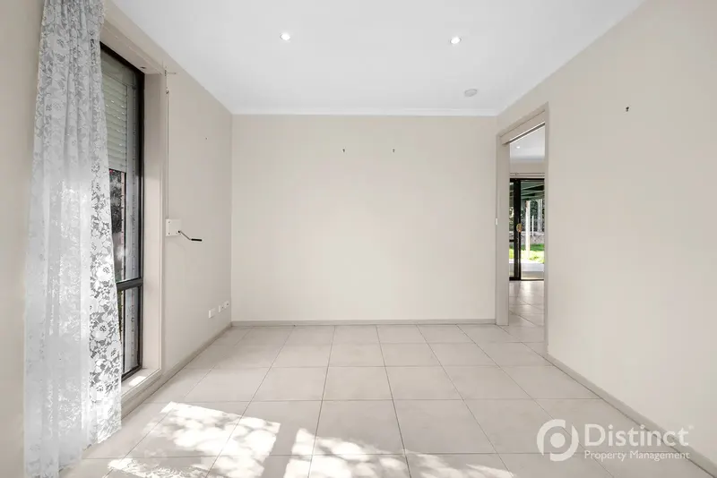 33 Baskerville Street, Chisholm, photo 7