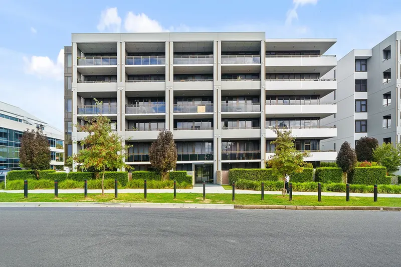 131/32 Blackall Street, Barton