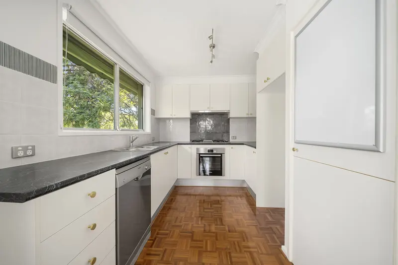 13 Fuhrman Street, Evatt, photo 3