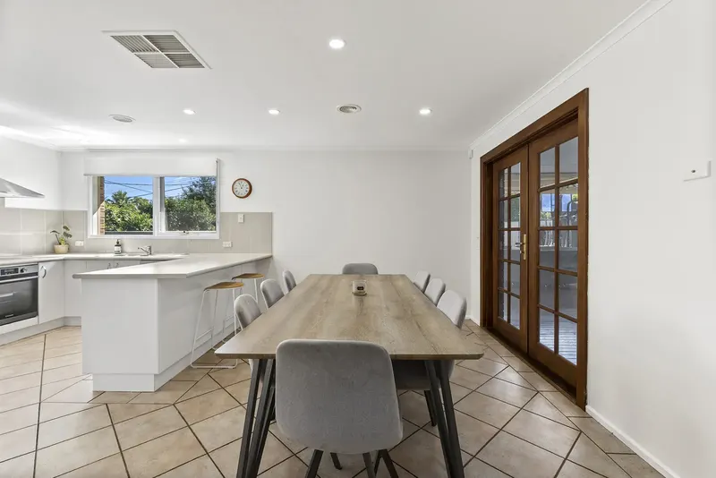 79 Sternberg Crescent, Wanniassa, photo 8