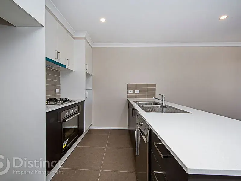 11/50 Henry Kendall Street, Franklin, photo 2