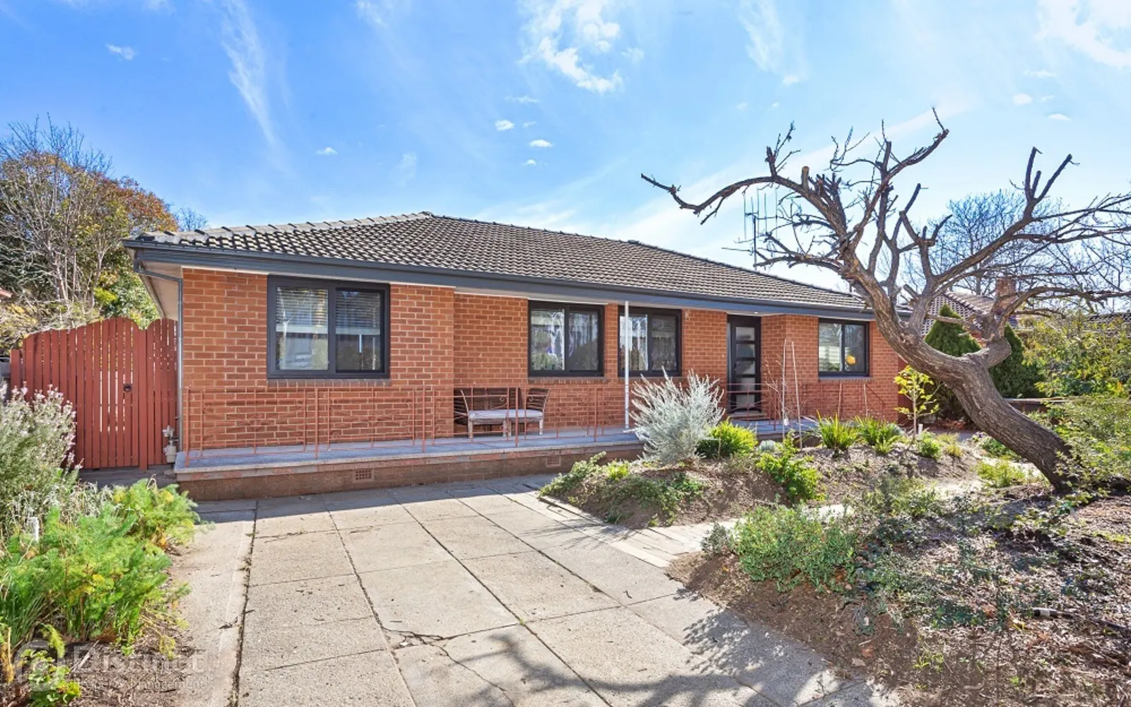 132 Phillip Avenue, Downer, photo 1
