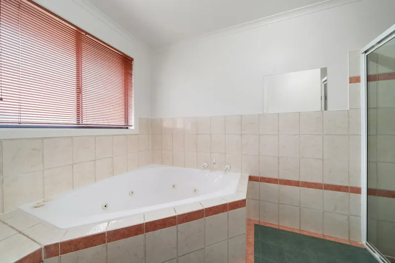 33 Dobell Circuit, Conder, photo 14