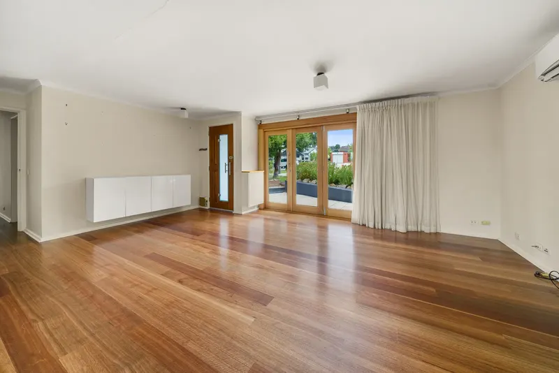 54 Kingsmill Street, Kambah, photo 2