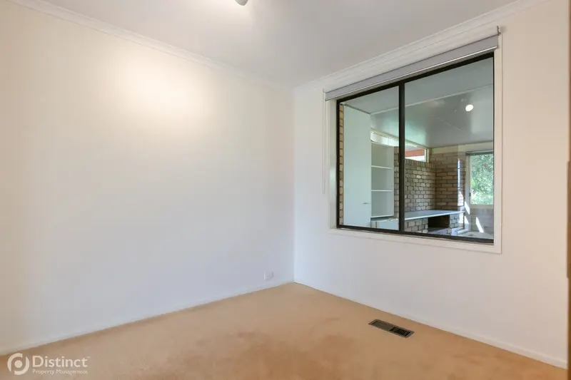 5 Simon Place, Kambah, photo 12