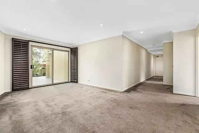 4/13 Burra Place, Braddon, photo 2