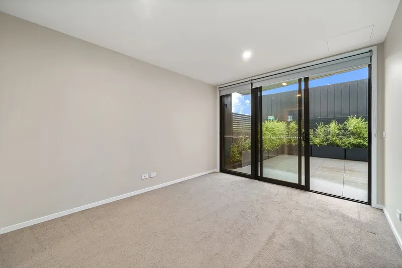 Level 1/105/566 Cotter Road, Wright, photo 2