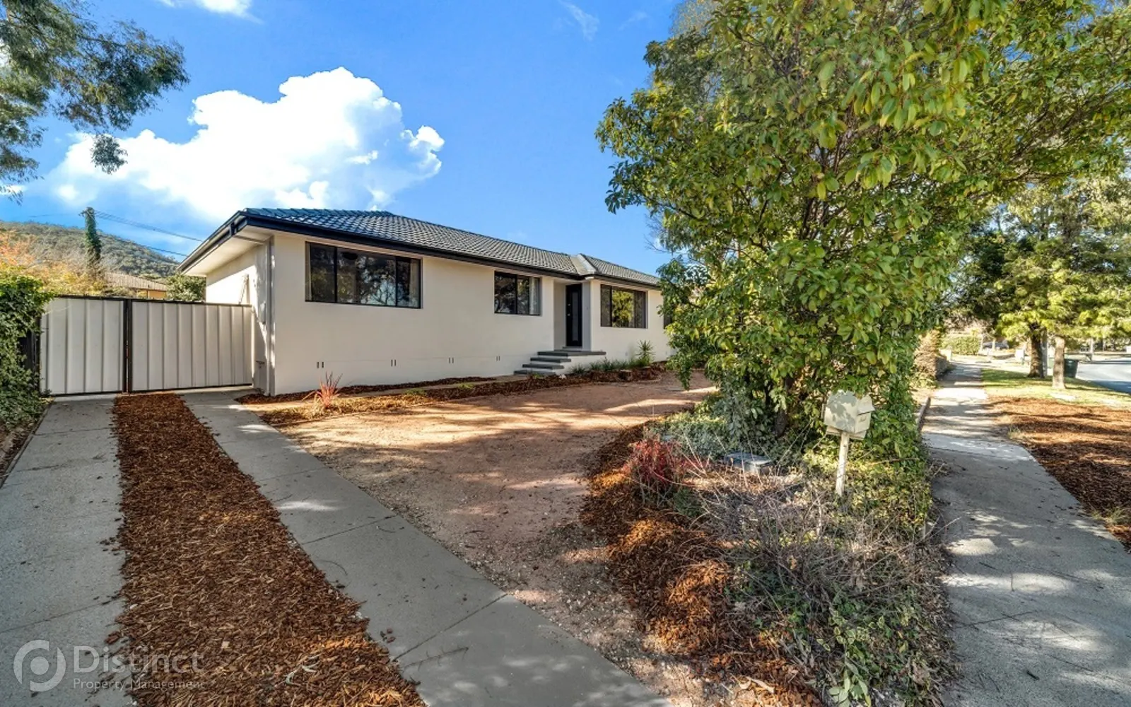 81 Summerland Circuit, Kambah, photo 1