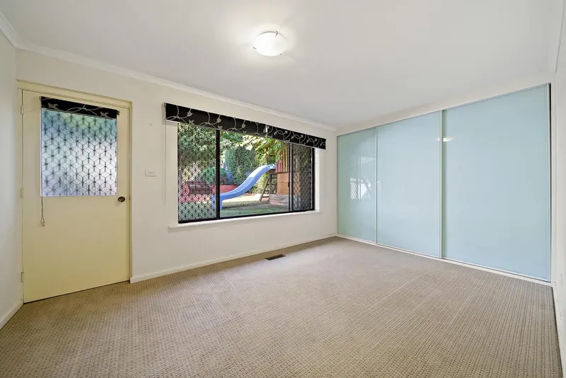 80 Walker Crescent, Narrabundah, photo 9