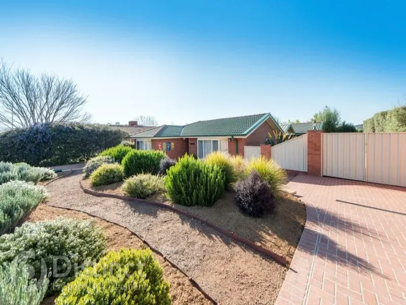 15 Smeaton Circuit, Banks, photo 18