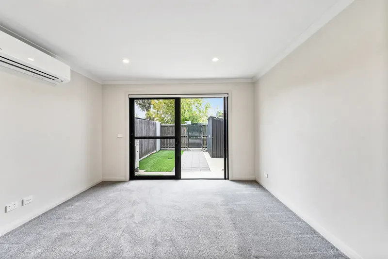 22/30 Bon Scott Crescent, Moncrieff ACT 2914, photo 2