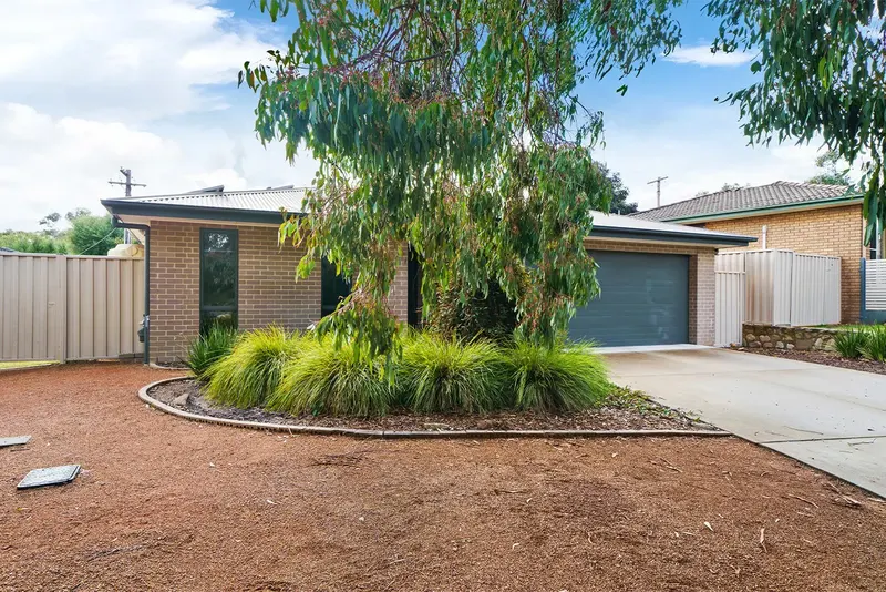 191 Wheeler Crescent, Wanniassa, photo 2