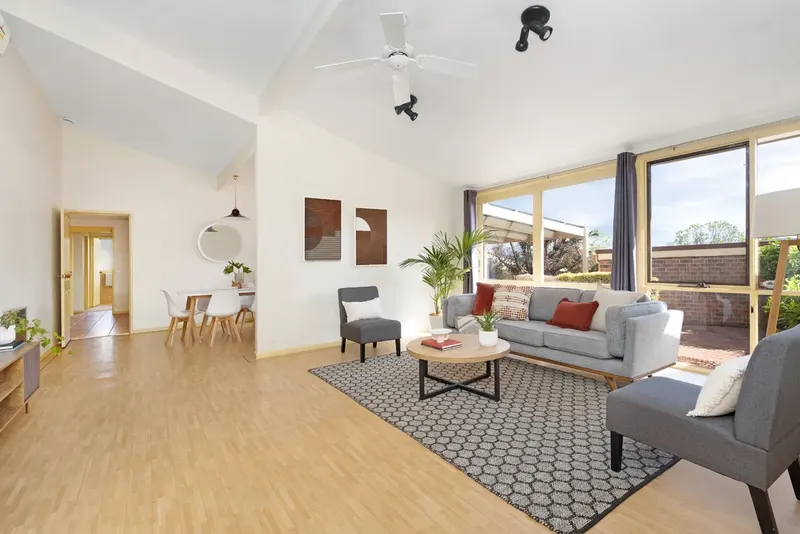6 Sassafras Place, Isabella Plains, photo 3