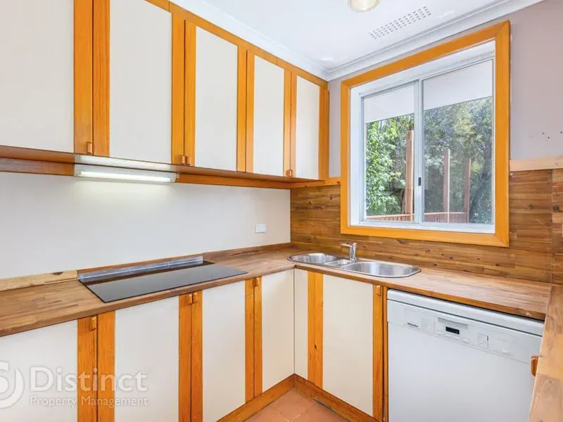 35 Adinda Street, Waramanga, photo 2