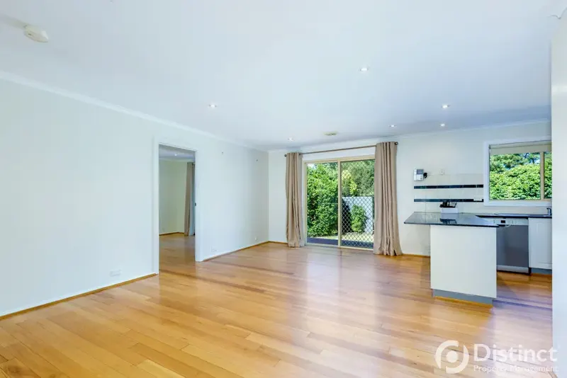 15 Piguenit Close, Lyneham, photo 3