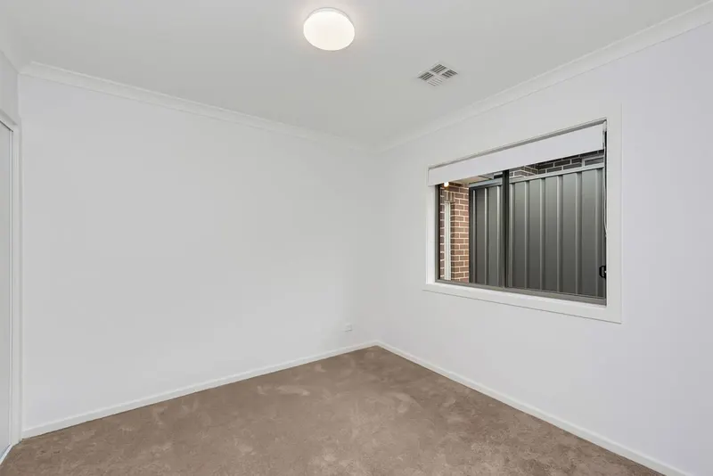 50 Zealie Bend, Googong, photo 15