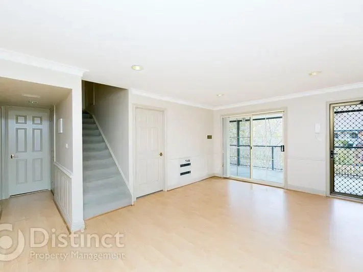 103/13-15 Sturt Avenue, Griffith, photo 3