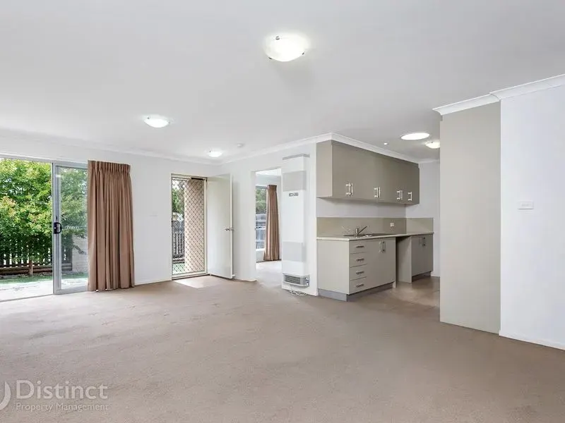 212 Kerrigan Street, Dunlop, photo 3