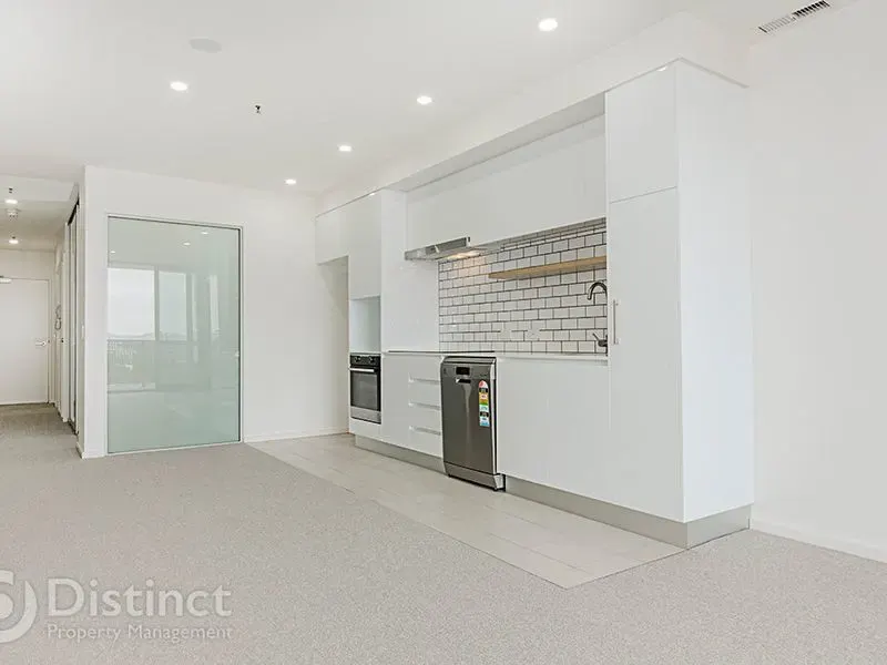 1615/120 Eastern Valley Way, Belconnen, photo 4