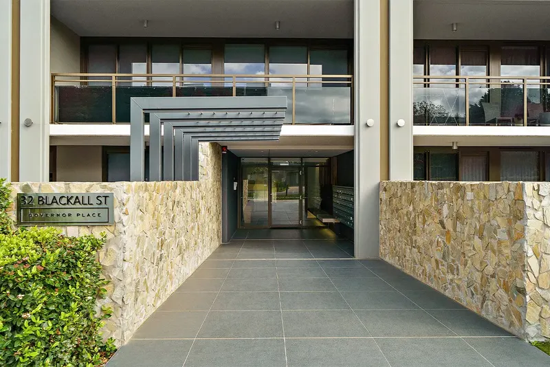 131/32 Blackall Street, Barton, photo 2