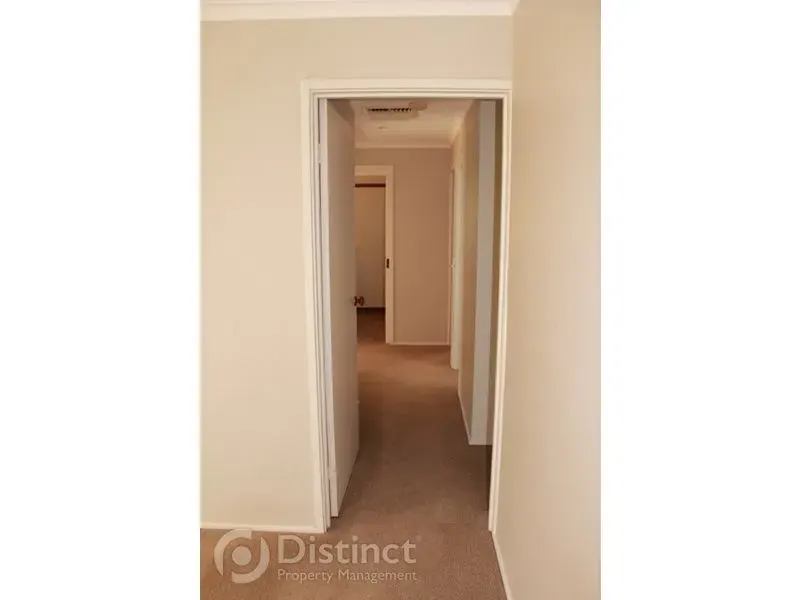 23 Carpenter Close, Calwell, photo 6