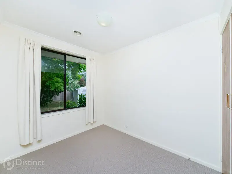 30 Jenner Court, Wanniassa, photo 6