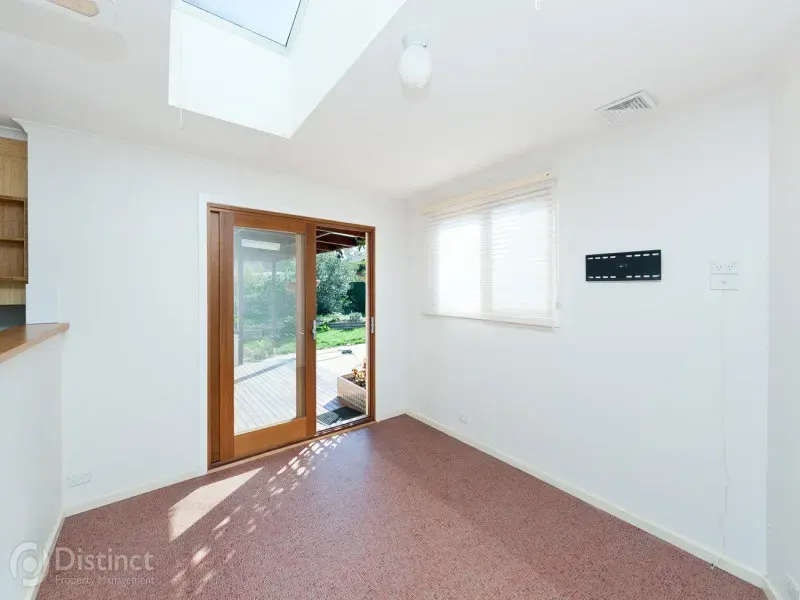 18 Jacobs Street, Evatt, photo 5