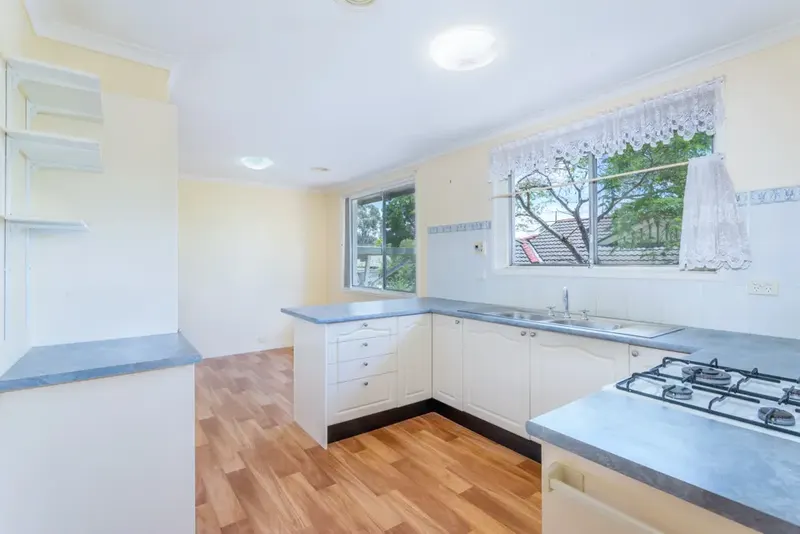 8 Belconnen Way, Page, photo 5