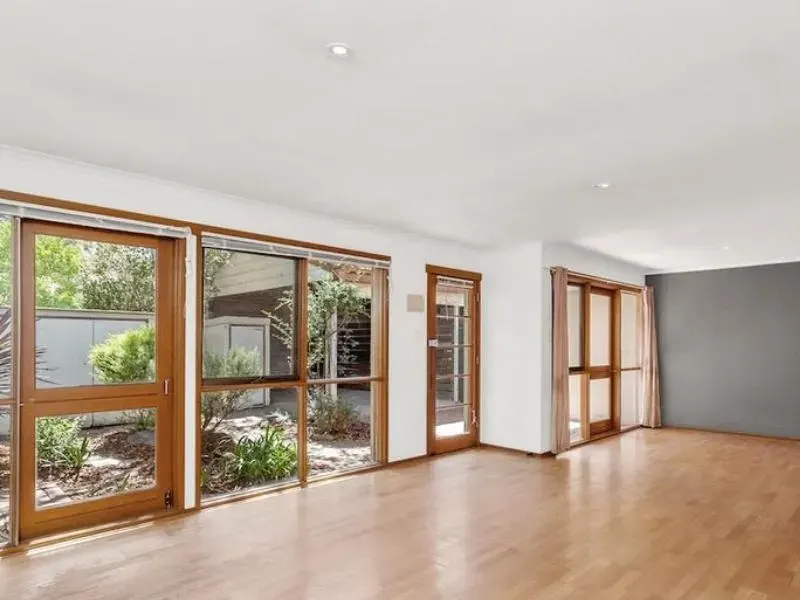 25 Renny Place, Belconnen, photo 4