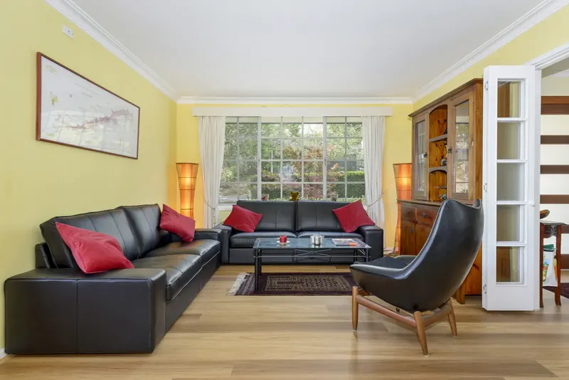 44 Hawkesbury Crescent, Farrer, photo 3