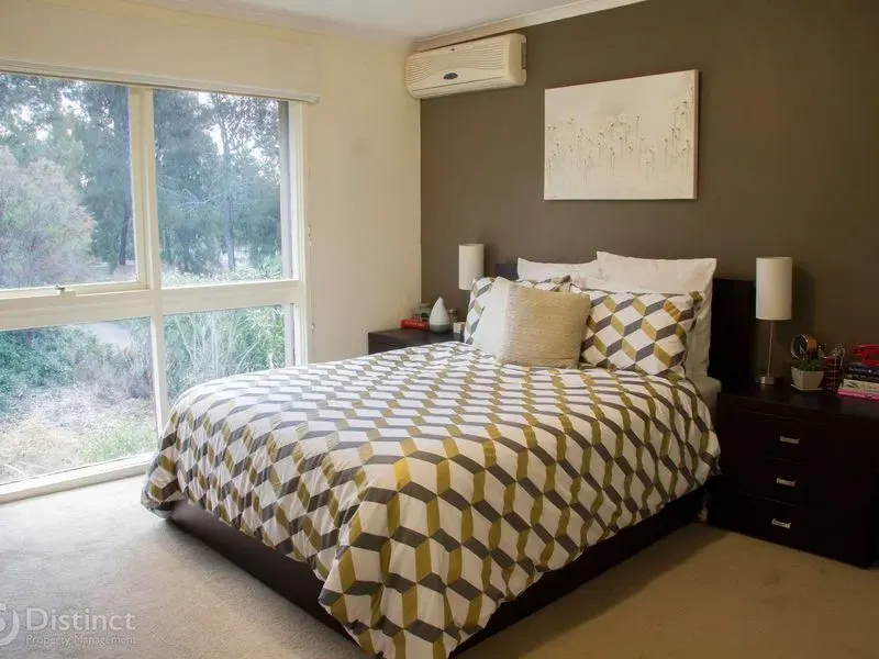 188a Southern Cross Drive, Latham, photo 5