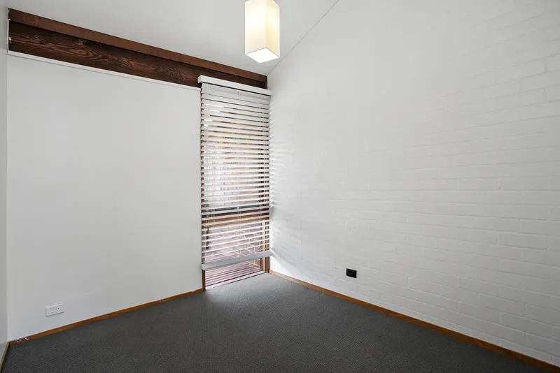 2/79 Crozier Circuit, Kambah ACT 2902, photo 6