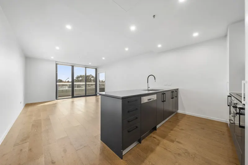 230/34 Eyre Street, Kingston