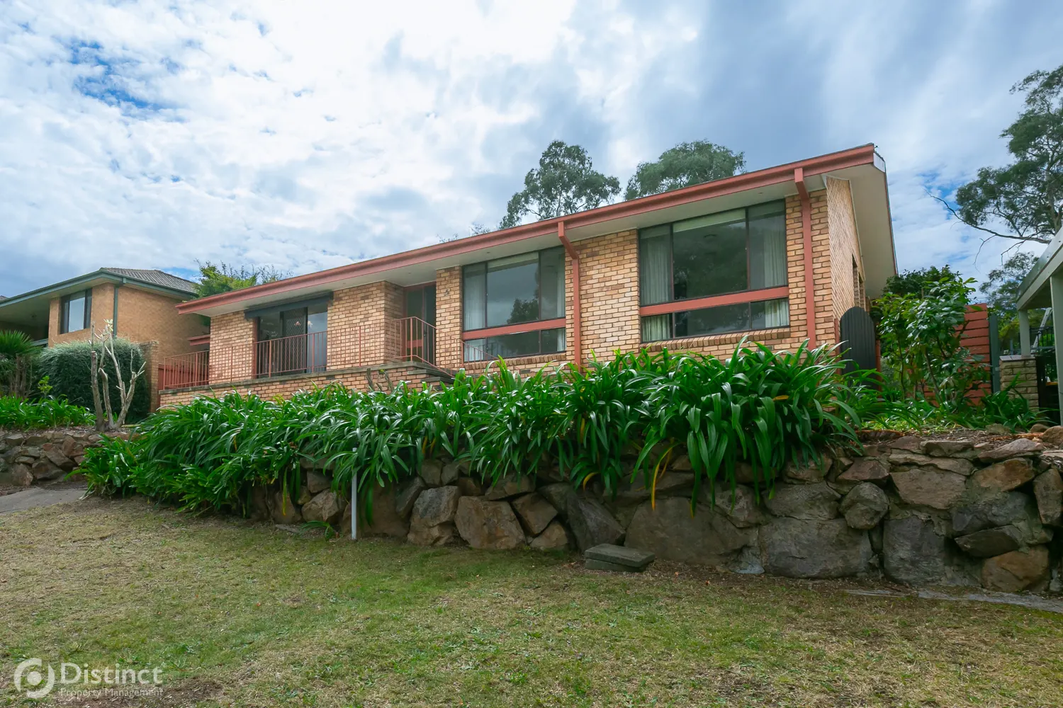 5 Simon Place, Kambah, photo 1