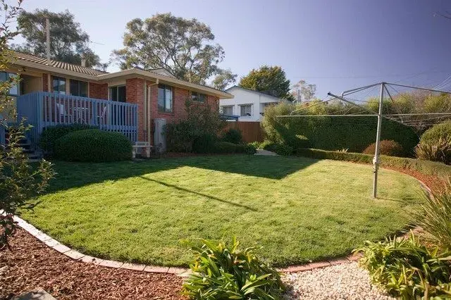 27 Broadbent Street, Scullin ACT 2614, photo 13