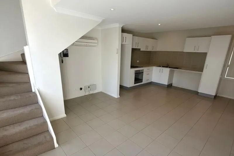 31 Carver Lane, Gungahlin, photo 2