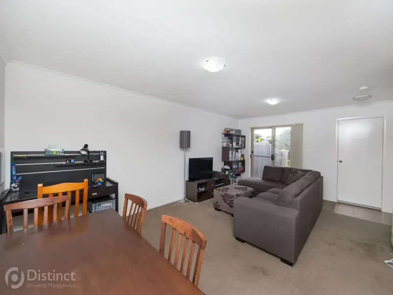 236 Kerrigan Street, Dunlop, photo 3